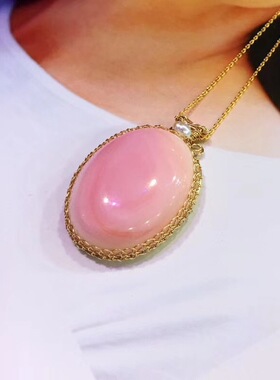 珠宝天然女皇贝椭圆形包金吊坠