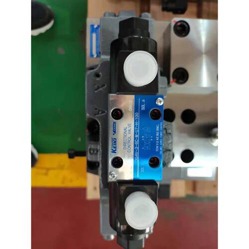 日本东京计器TOKIMEC DG4V-5-1B-M-P712/U712-H/T-7/6-40 电磁阀