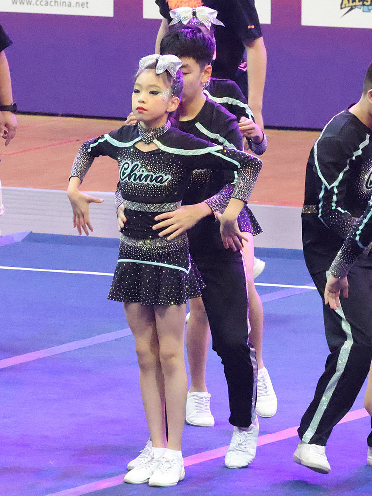 儿童拉拉操服装啦啦队服装竞技健美操服装体操服套装成人儿童25女