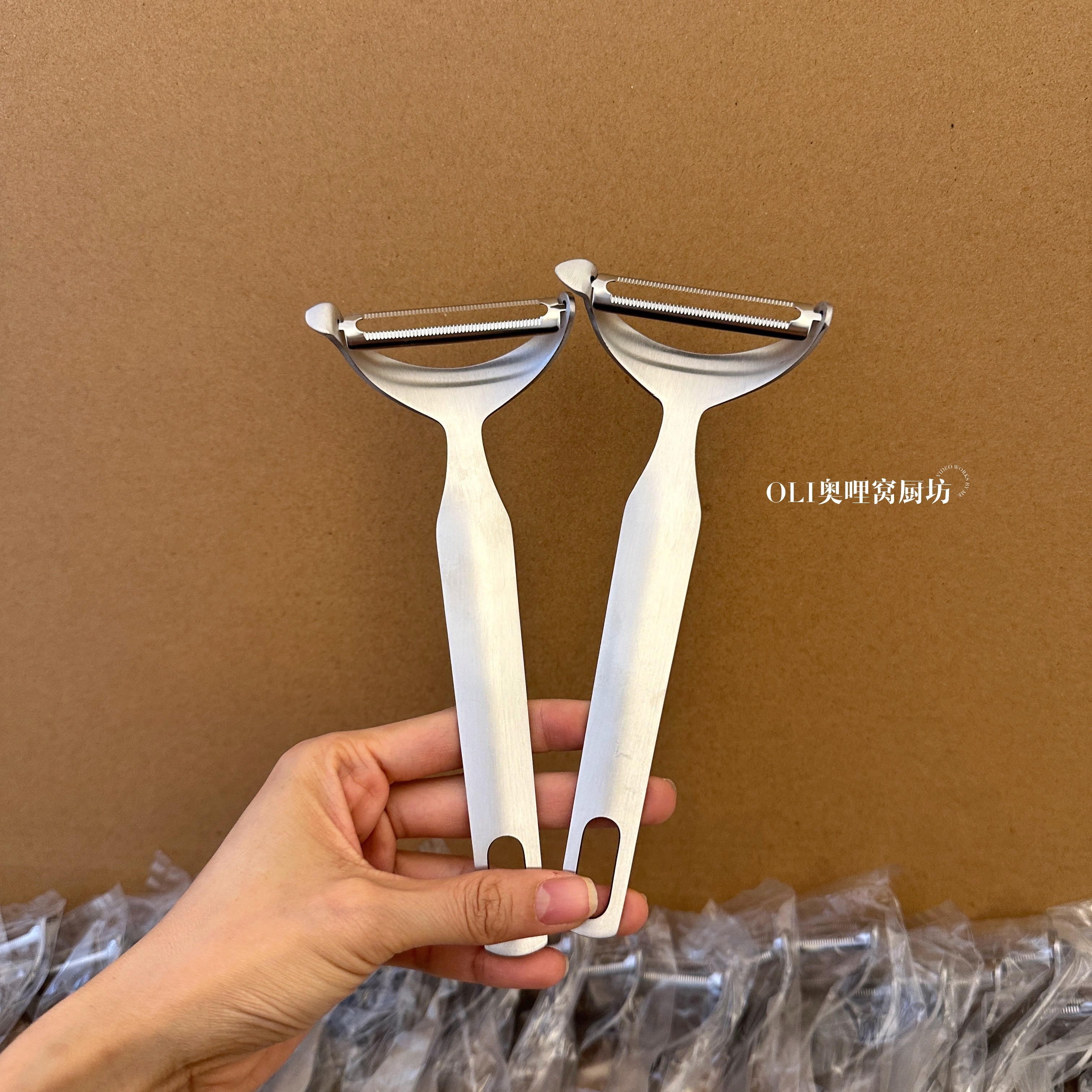 OLI削皮刀厨房专用削皮器多功能水果刀土豆刮皮刀蔬菜去皮刨皮刀,厨房/烹饪用具,水果削皮器,淘宝优惠券,粉丝福利购,淘宝优惠卷