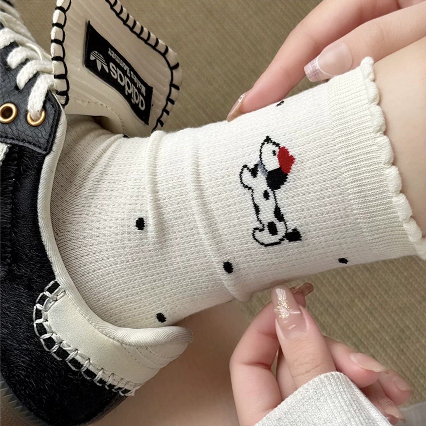 日系腊肠小狗刺绣中筒袜女可爱条纹波点花边袜学院风百搭少女袜子
