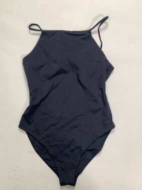 货号B92胸围85ABC臀围95～103cm黑色女士连体泳衣