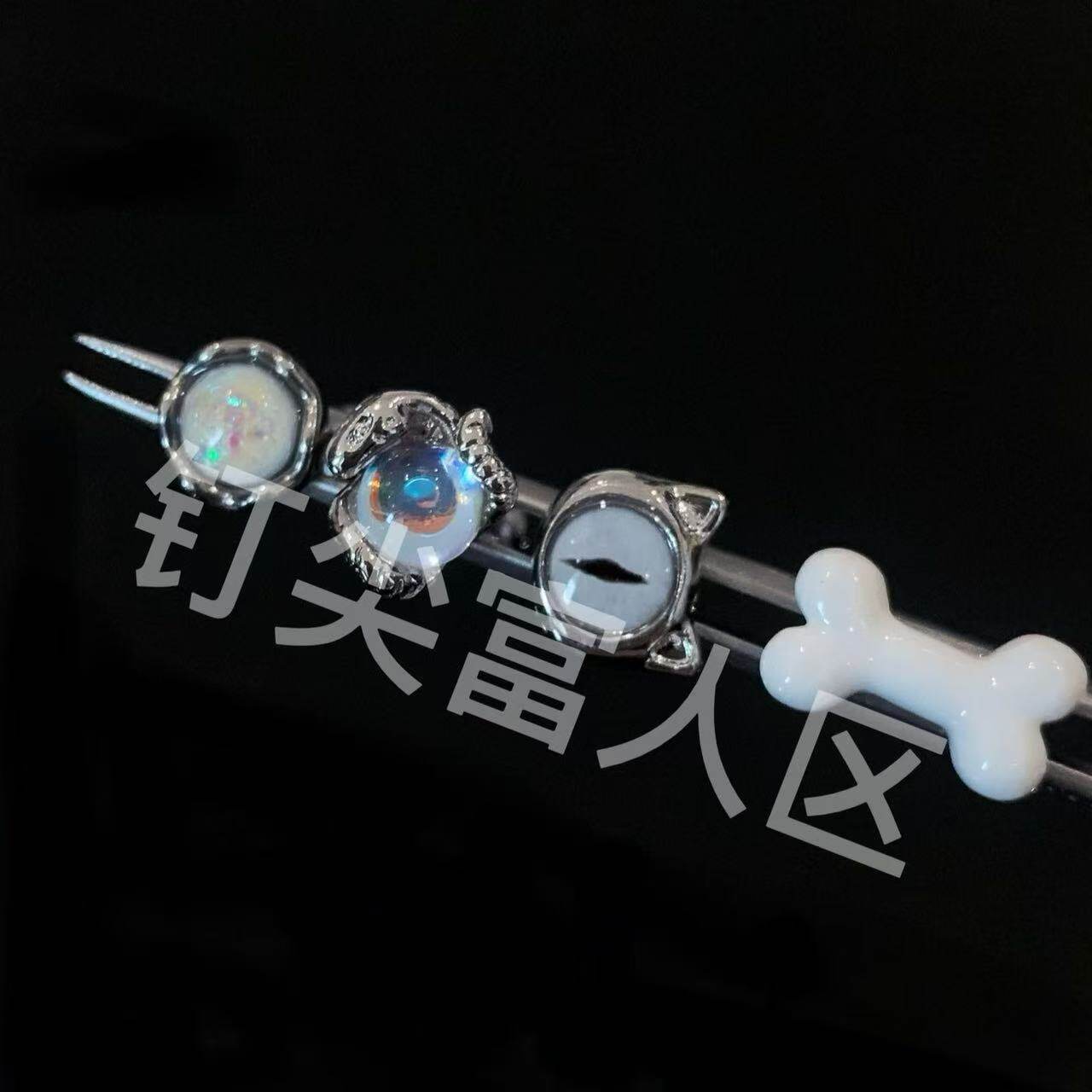 动物园舞曲舌钉钛钢防过敏简约百搭小众舒适穿刺饰品男女同款 - 实物图