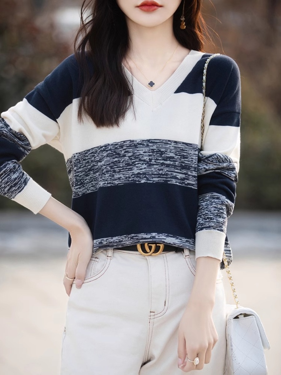 纯棉套头V领条纹毛针织衫