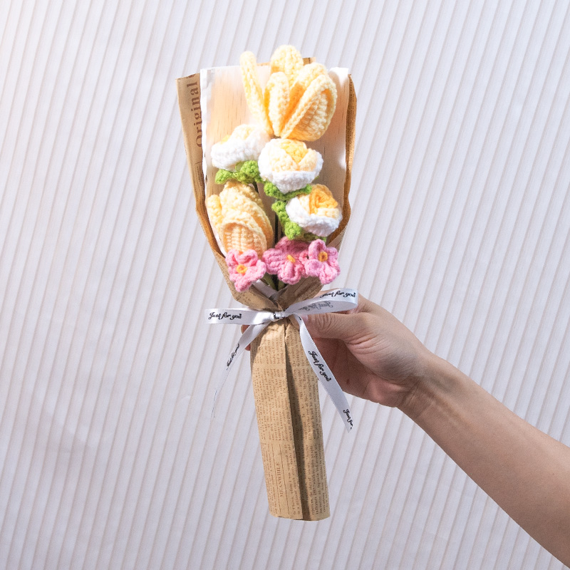 郁金香玫瑰针织小花束毛线 线手工编织花成品女生闺蜜生日礼物永