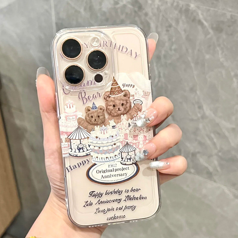 蛋糕毛绒小熊适用苹果17手机壳iPhone15promax新款16华为p70荣耀300防摔13小米14透明vivo全包oppo软壳findx8