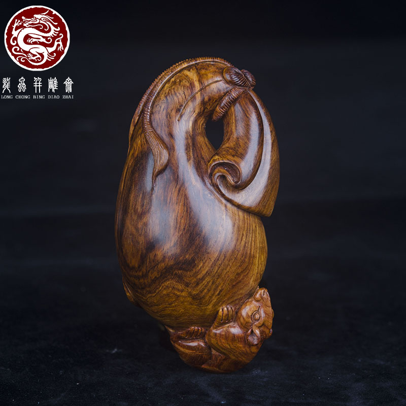 海南黄花梨老鼠钱袋手把件