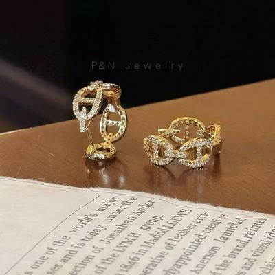 猪鼻扣耳钉女2025新款高级感耳饰