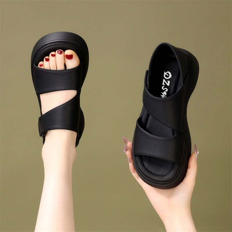 厚底罗马凉鞋女2026新款松增高糕显瘦软底小香风沙滩鞋大码41