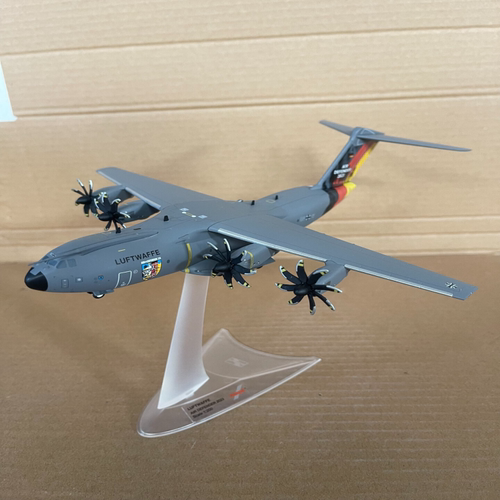 Herpa 1/200 A400M Atlas 德国空军纪念涂装，编号T100。合金材质