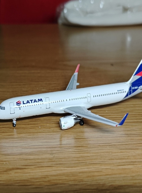 1/400 aero classics ac 南美航空 LATAM 空客A320-200CC-BEK