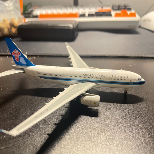 Phoenix，1/400空客南方航空a330-200，无暇，盒子完美，顺丰到