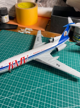 Herpa 1/200 俄罗斯KMV航空 Tu-154M RA-85746绝版老货 有外纸盒