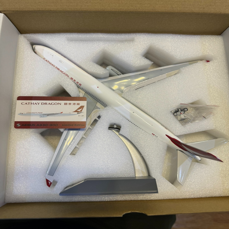 IF 1:200 港龙航空 Cathay DragonA330-300B-HLF绝版盒子四角尖