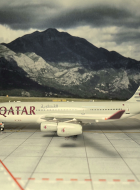 Inflight 1：200 卡塔尔航空（Qatar Airways） 空客A340-300 A7-