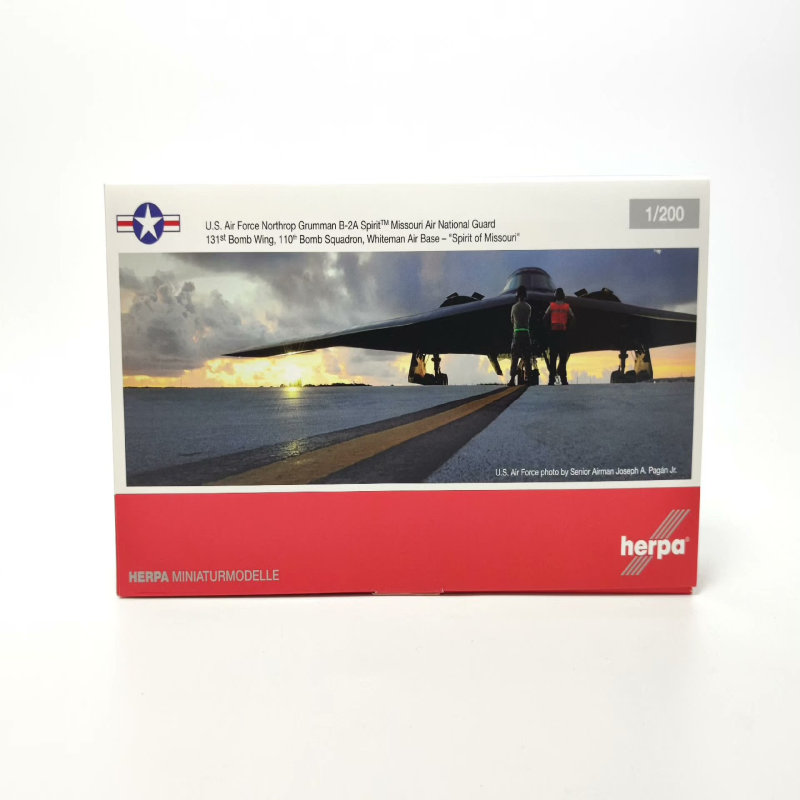 Herpa 1/200 美国B-2A幽灵轰炸机模型 原包 顺丰
