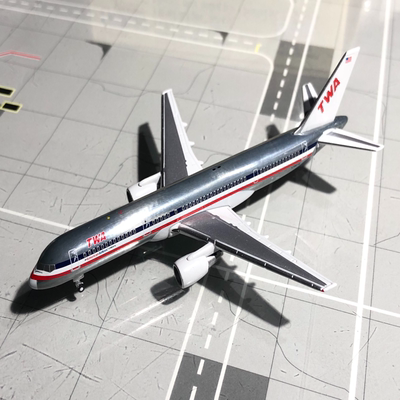 Geminijets1:400美国环球航空/美国航空B757-200 N708TW 博物馆