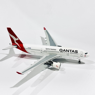 AC 1:400 Qantas A330-200 VH-EBN实物如图，发货后不退不换