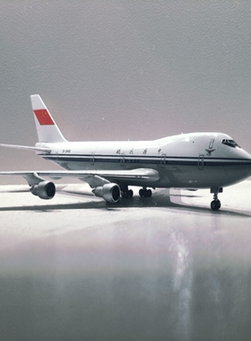 Phoenix 1:400 中国民航 CAAC Boing B747-200 B-2440  盒藏，目