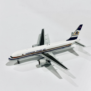 AC 1:400 American Trans Air Boeing 757-200 N757AT实物如图，
