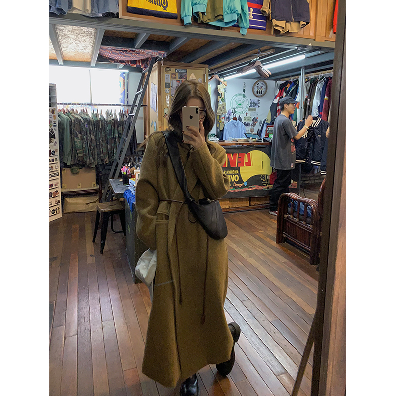 areUshop秀场荃羊毛极简大衣