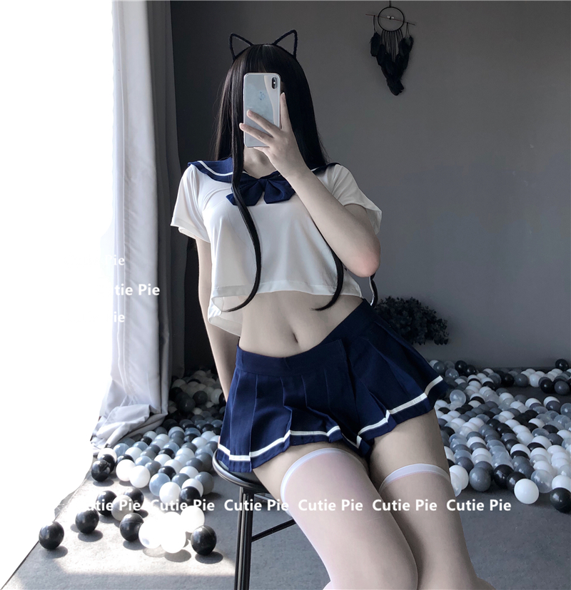 cutie：衫水手服格裙百褶裙内衣高腰秘书诱