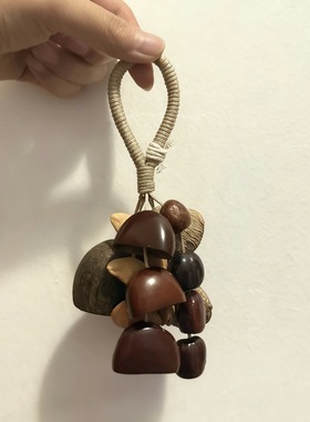 溪水果壳挂件背包挎包挂件印尼果壳铃黑果夹竹桃鸭腱藤果壳音疗铃