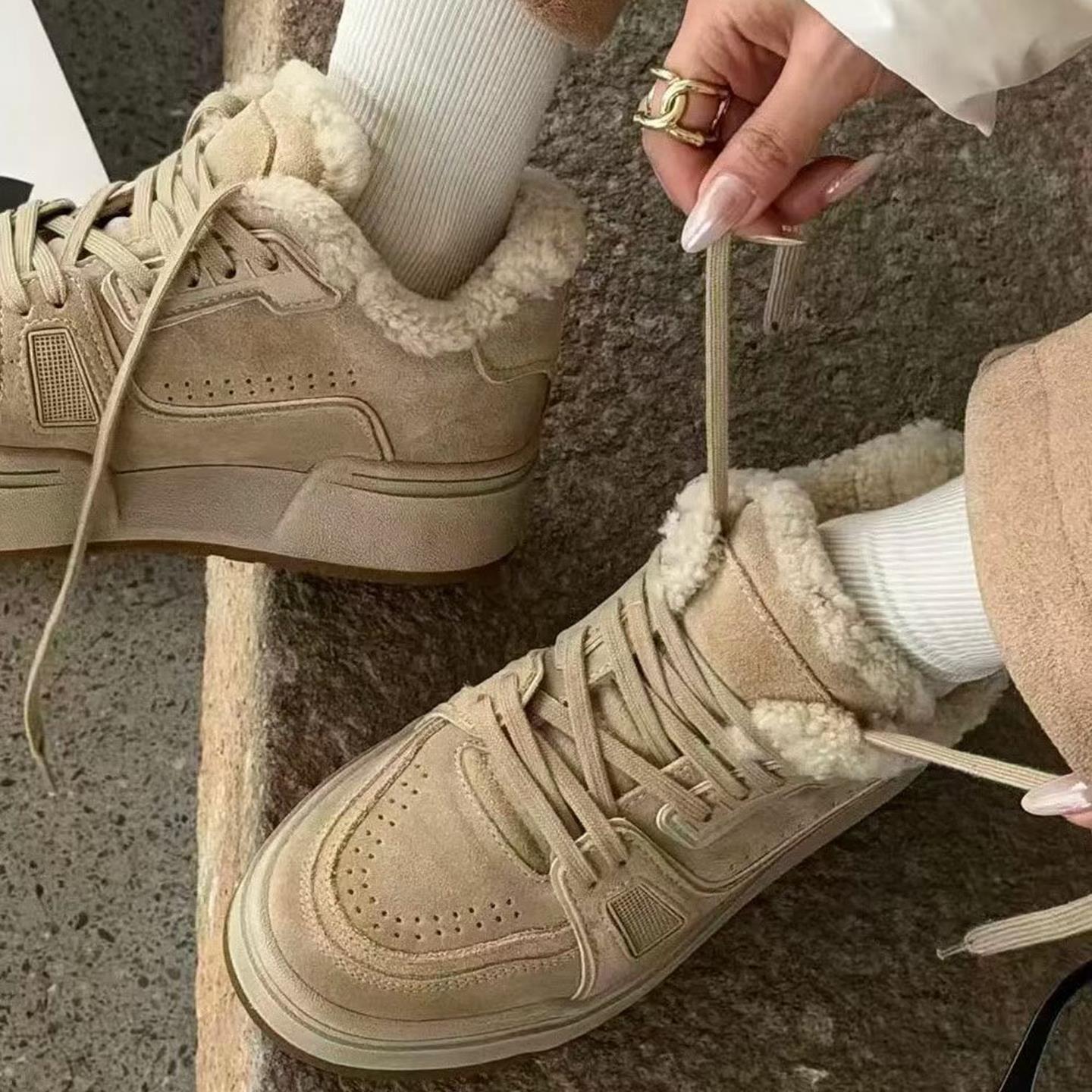 牛猄圆头系带保暖绒里厚底休闲鞋