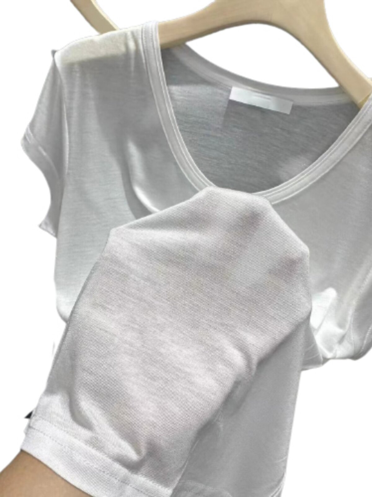 [SPOT] TENCEL IS EASY TO WEAR SOFT AND COMFORTABLE U-NECK CLAVICLE MASK SHORT SLEEVE T-SHIRT WOMENS SUMMER EUROPEAN STATION WOMENS TOP
