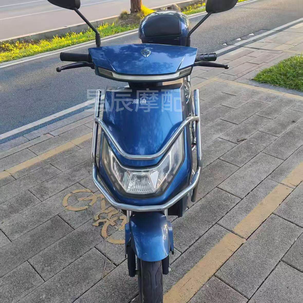 雅迪欧捷电动车原厂外壳配件定制烤漆世海y1前围前泥板边条内箱壳