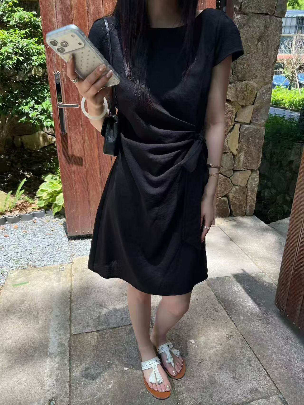 韩版气质绑带收腰短袖A字连衣裙女2026夏季新款时尚显瘦裙子潮