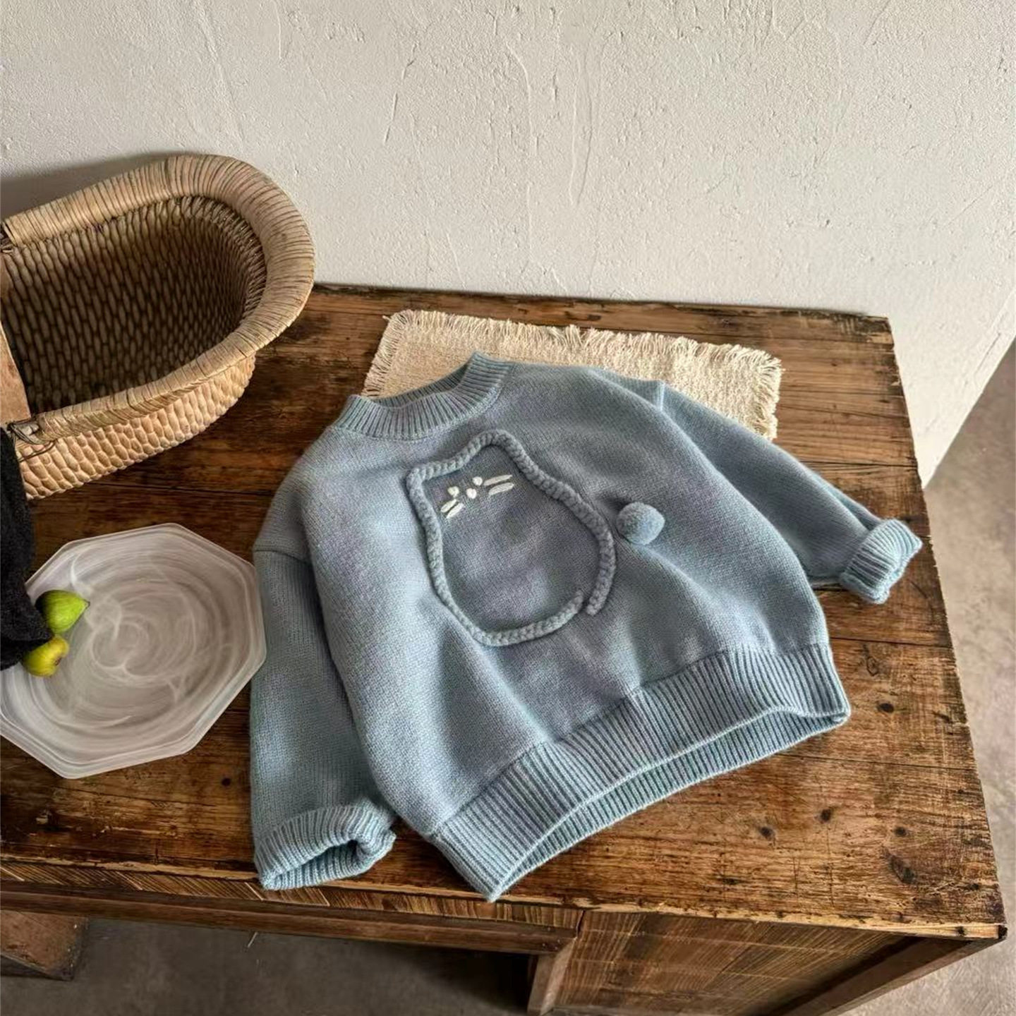 2025韩系新款女童浅蓝手工钩花卡通针织衫套头加厚双层儿童毛衣