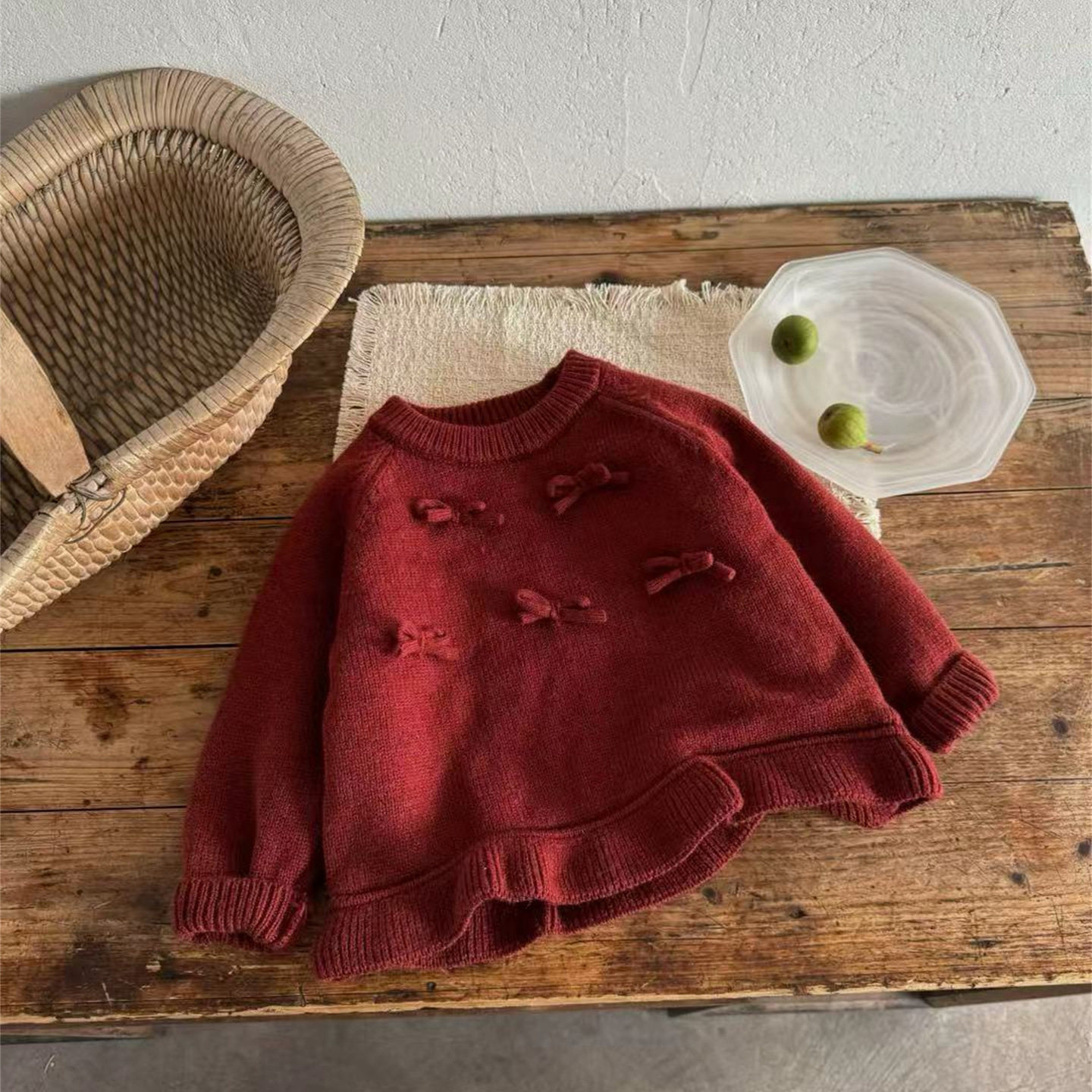 2025韩系新款女童酒红色毛衣立体蝴蝶结加厚喜庆软糯针织套头衫