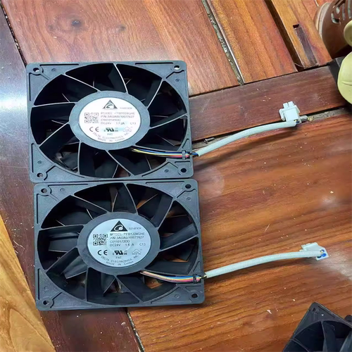 台达PFB1224GHE 3AUA0000077627 DC24V 1.62A 4线 变频器风扇