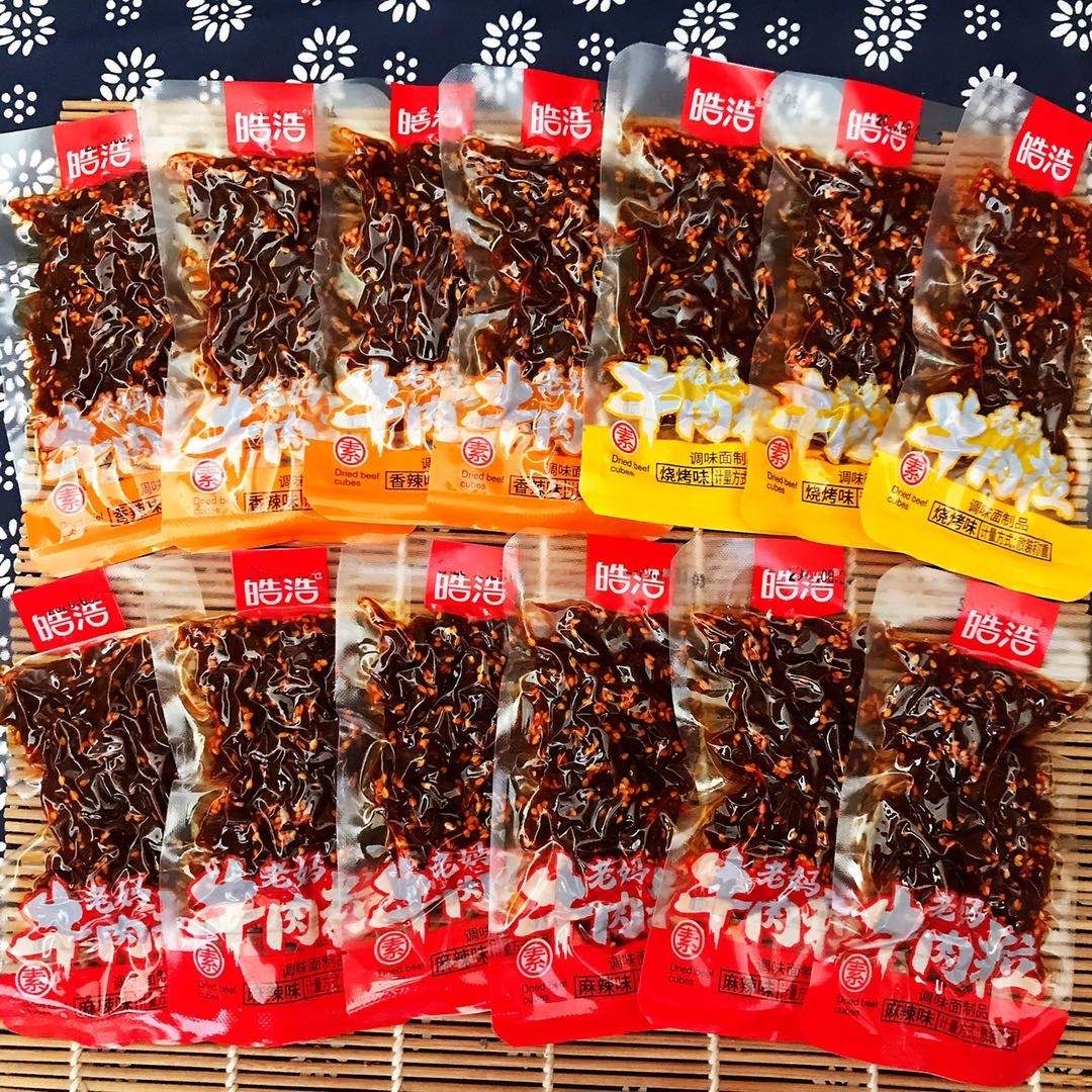 皓浩老妈素牛肉粒1000g辣条麻辣小零食多口味香辣烧烤怀旧小包装