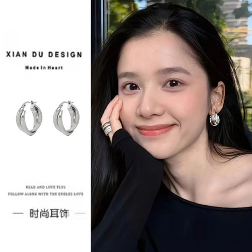 亮银色法式复古耳圈高级感轻奢气质时尚圈圈耳环蚊香盘耳夹无耳洞