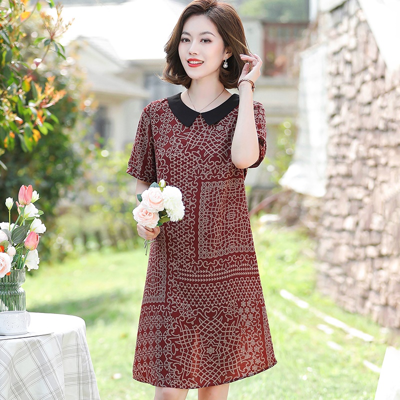 夏季时尚小个子妈妈装连衣裙2025新款中老年女装显瘦大码气质裙子