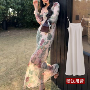 印花连衣裙女两件套长裙 修身 26夏深V斜裁款 连衣裙波西米亚风长袖