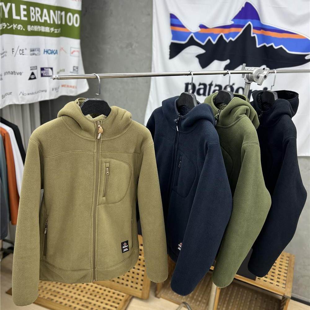 冬季加绒加厚摇粒绒连帽休闲外套