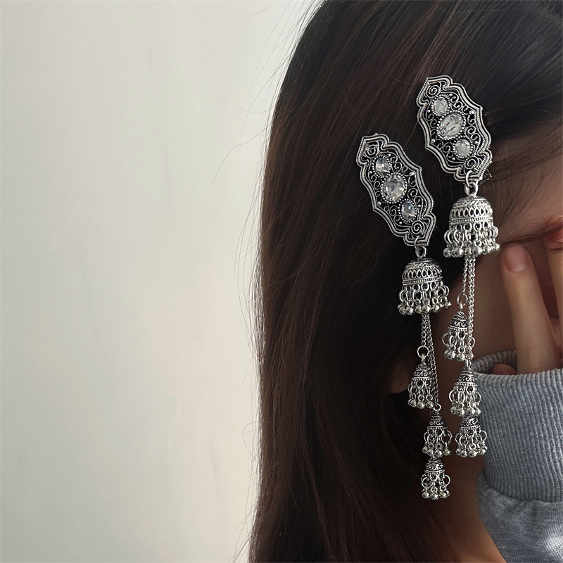 春季苗疆少女银色铃铛流苏发夹女