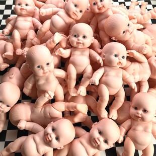 搪胶娃娃过家家改妆婴儿手办玩偶手机壳奶油胶diy材料配件装饰物