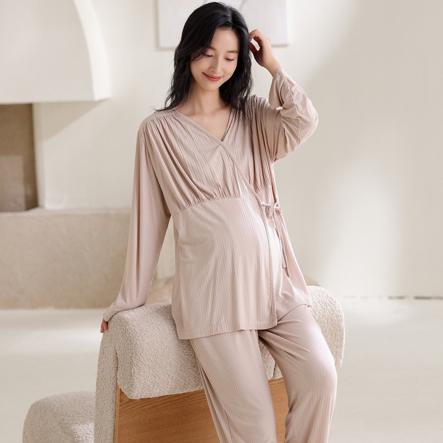 简约风V领系带月子服睡衣女士长袖棉质带胸垫产妇哺乳家居服套装