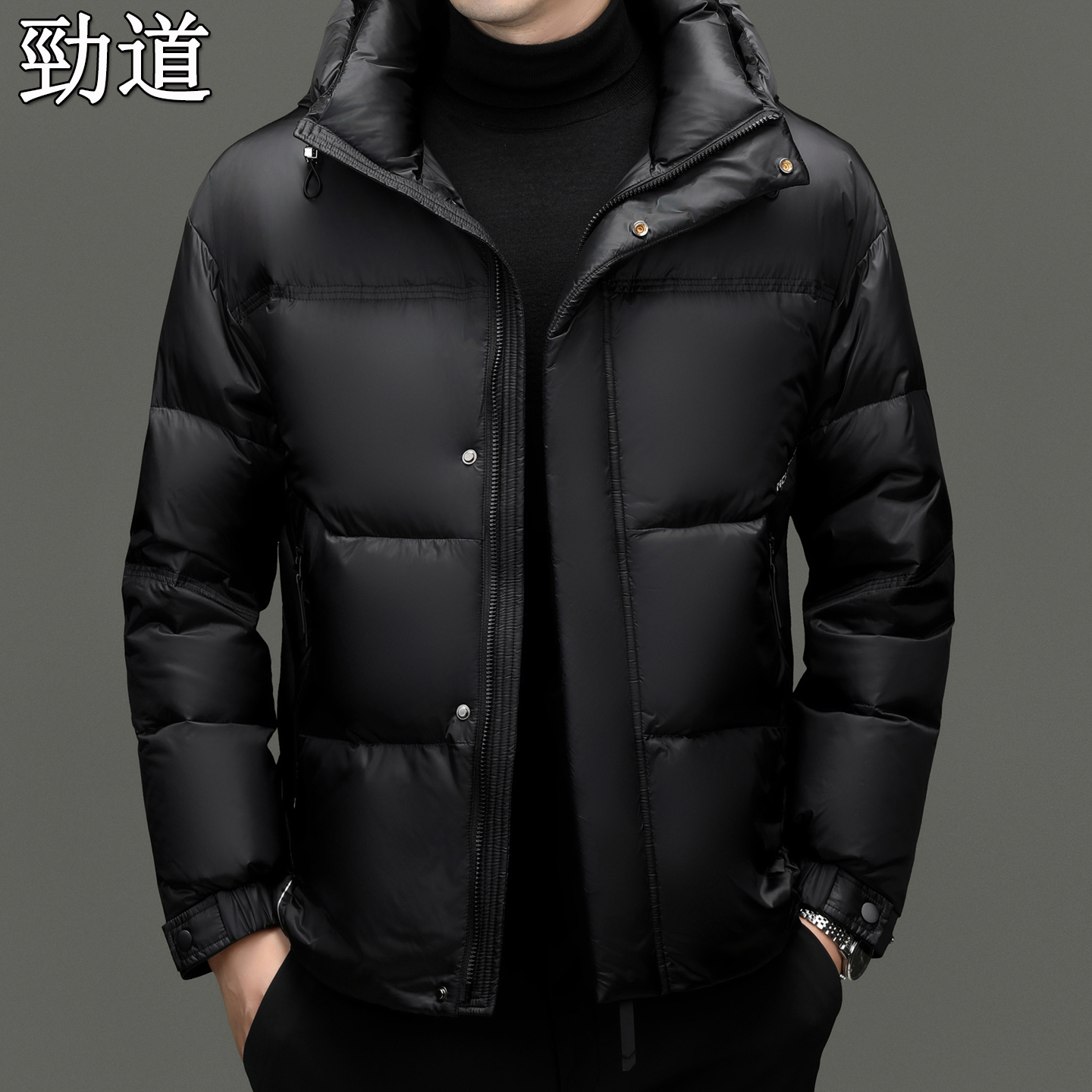90%宽松休闲风加厚连帽白鸭绒