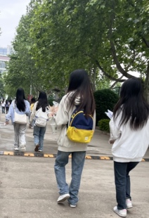 小学生太幼稚了高中生刚刚好大学生女生双肩书包背包滨斯熊包