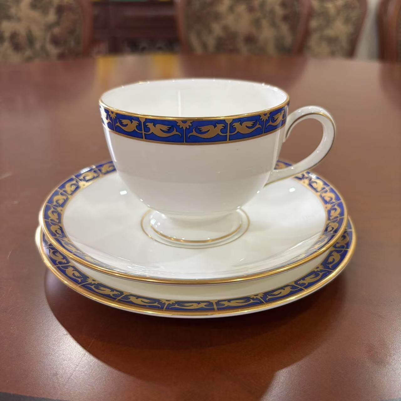 Wedgwood 韦奇伍德 Marina 骨瓷茶杯三重奏 描金钴蓝咖啡杯 奶壶