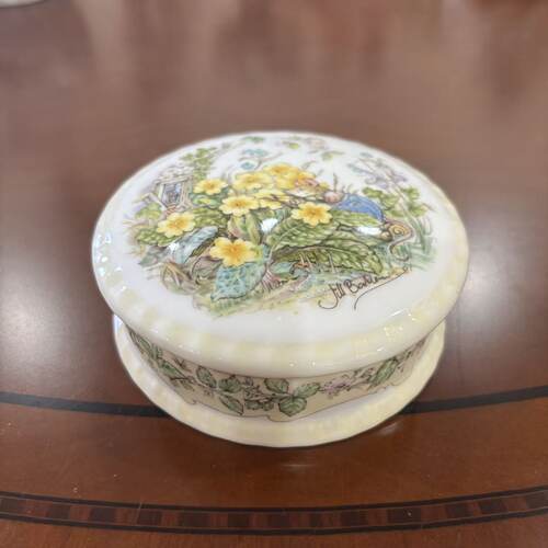 Royal Doulton 皇家道尔顿 1990年老鼠搬家春天系列饰品罐 首饰盒