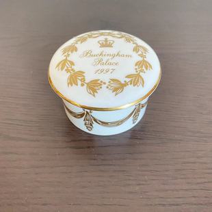 Buckingham Palace 英国白金汉宫1997年纪念首饰盒 瓷摆件 戒指盒