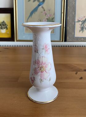 Royal Albert皇家阿尔伯特 1984年春天气息骨瓷花卉描金纹饰花瓶