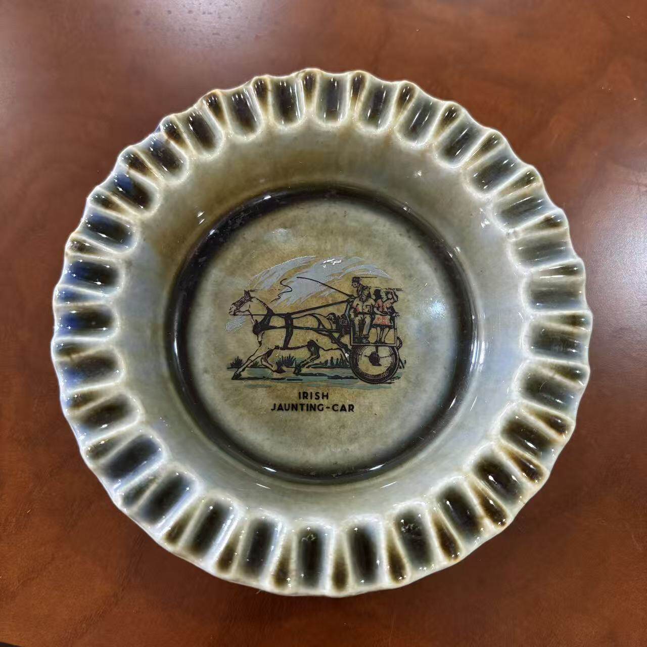 Frich Porcelain 爱尔兰旅行车 马车图案老烟缸 稀有陶瓷雪茄皿