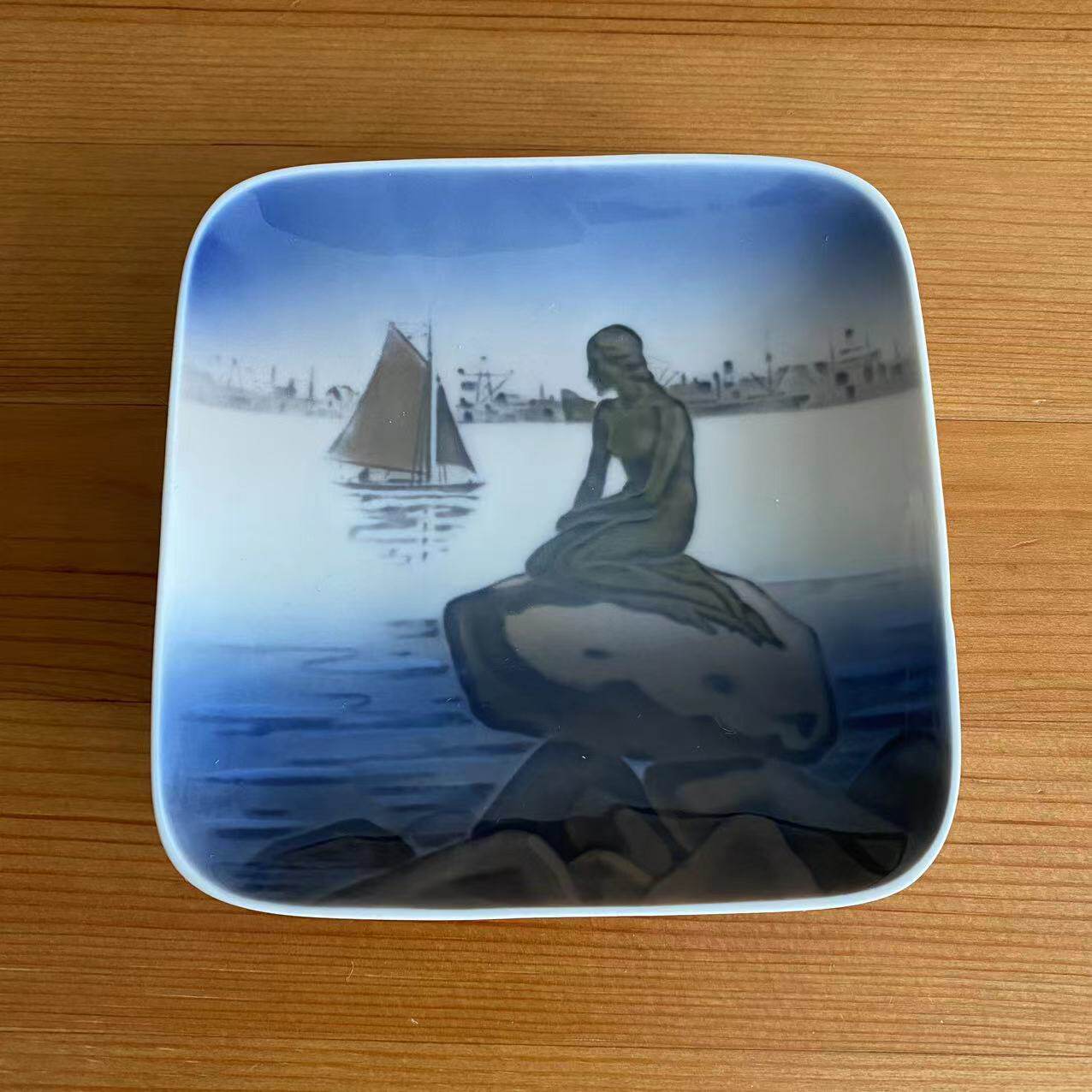 Royal Copenhagen 皇家哥本哈根 小美人鱼雕塑收藏盘 丹麦装饰碟
